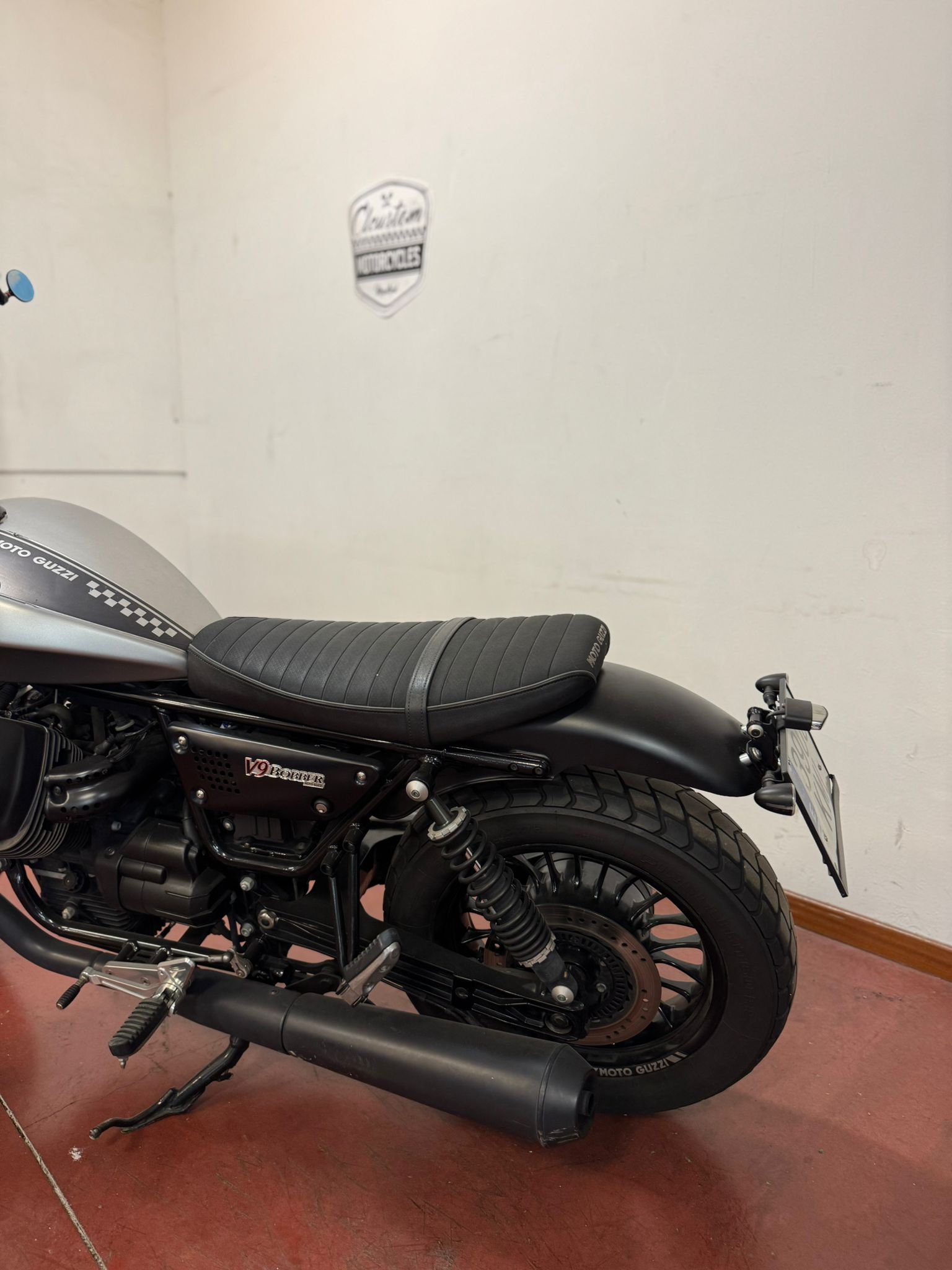 motoguzzi v9bobber - Image 3